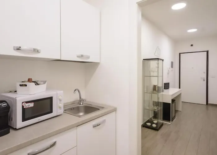 Airport Palese Luxury 2 3*