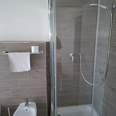 Airport Palese Luxury 2 Guest house *
